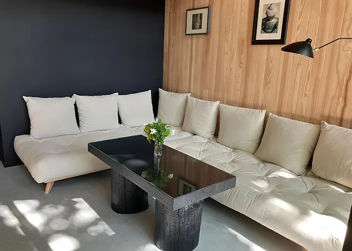 Hébergement de vacances Ecolodge 'Calme et Nature' avec Piscine au Golf-Lac-Plages Océanes - Couchage 2 personnes *